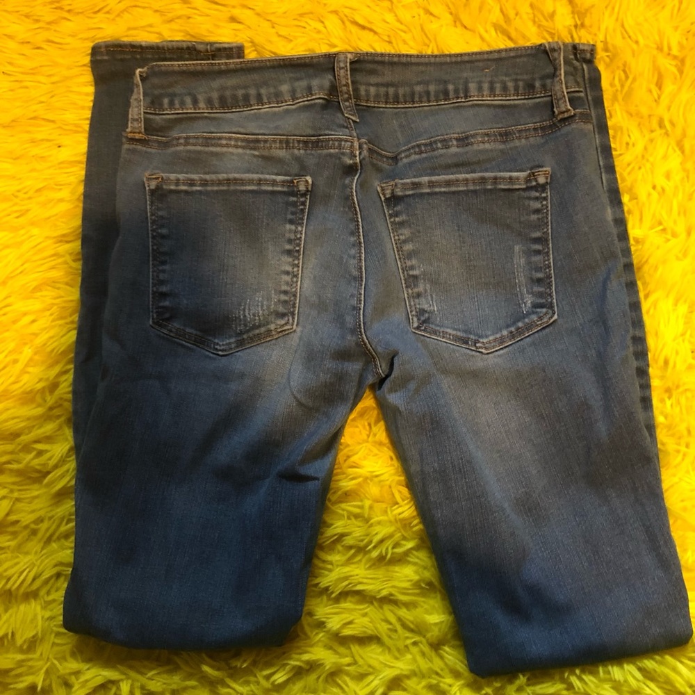 SOLD ON MER-CARI - Picture 7 of 8